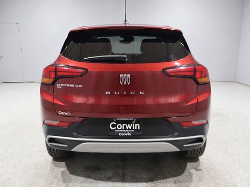 Used 2024 Buick Encore GX Preferred image 3