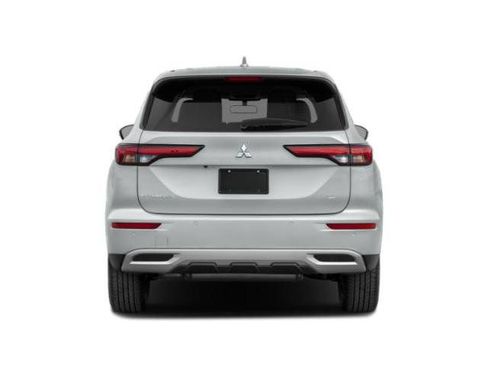 Used 2023 Mitsubishi Outlander SE FWD image 8