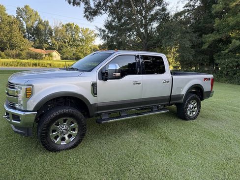 Used 2019 Ford F250 Lariat w/ Chrome Package AWD/4WD image 20