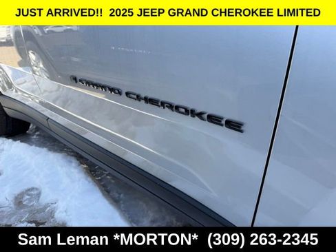New 2025 Jeep Grand Cherokee Limited w/ Trailer Tow Package image 5