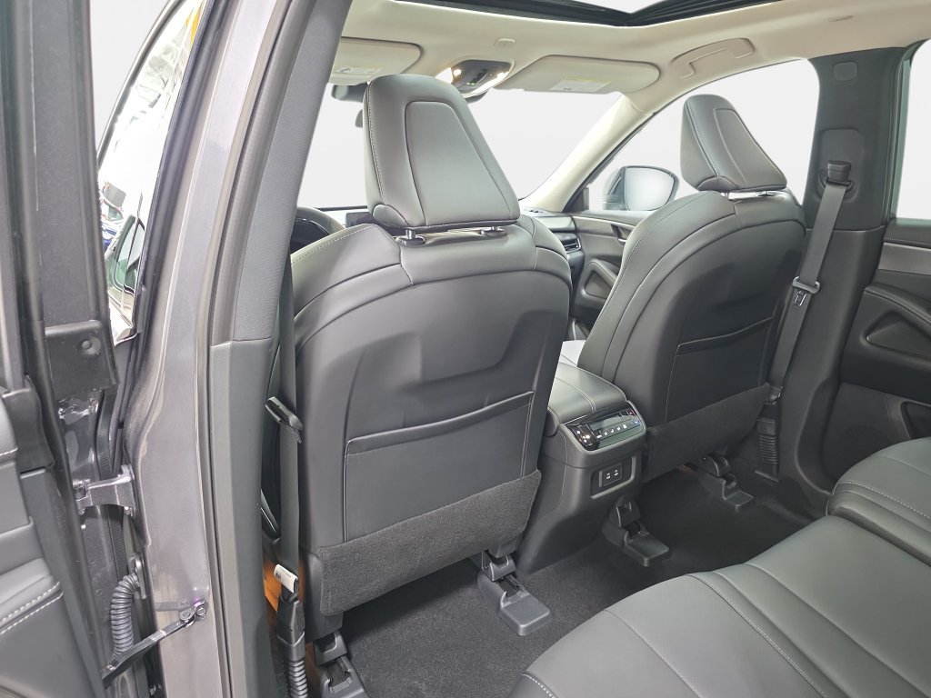 Certified 2026 INFINITI QX60 Pure w/ Cargo Package AWD/4WD image 10