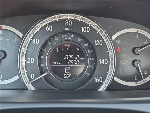 Used 2017 Honda Accord LX image 11
