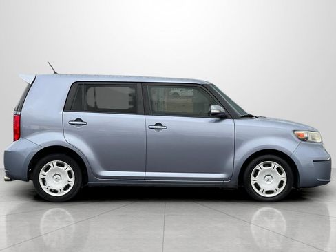 Used 2009 Scion xB image 3
