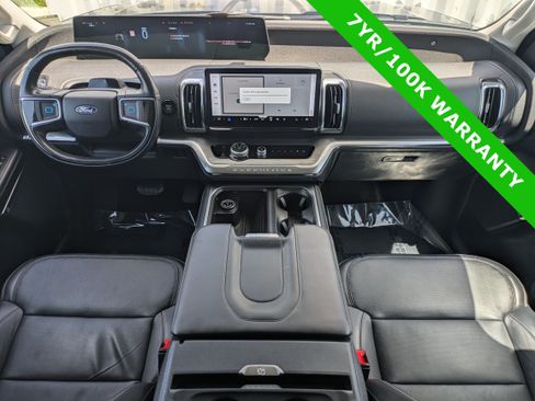 Certified 2025 Ford Expedition Platinum AWD/4WD image 20