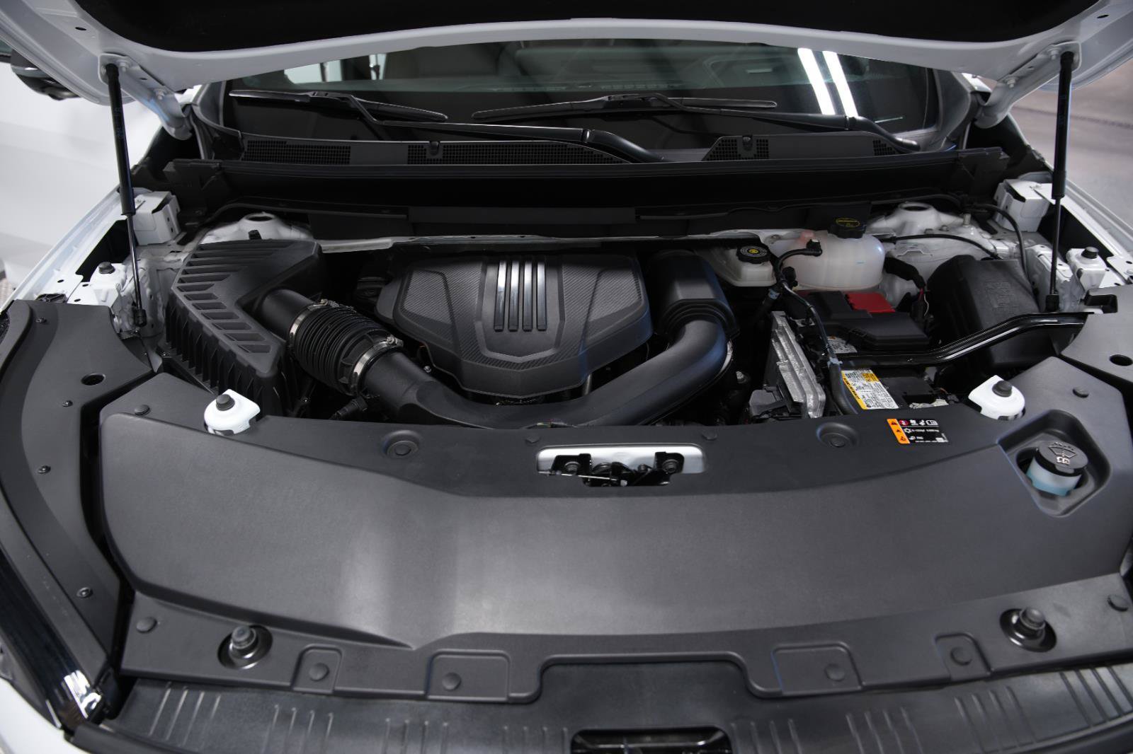 Used 2025 Buick Enclave Sport Touring AWD/4WD image 14