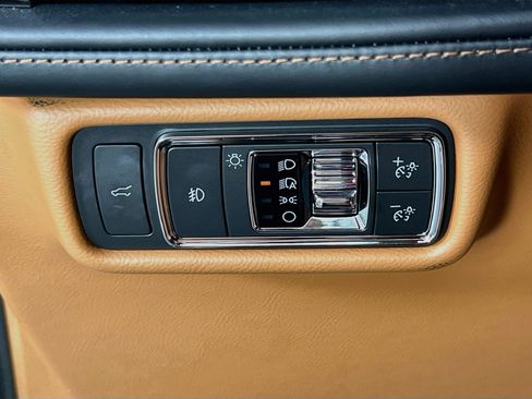 Used 2022 Lincoln Aviator Black Label w/ Dynamic Handling Package AWD/4WD image 10