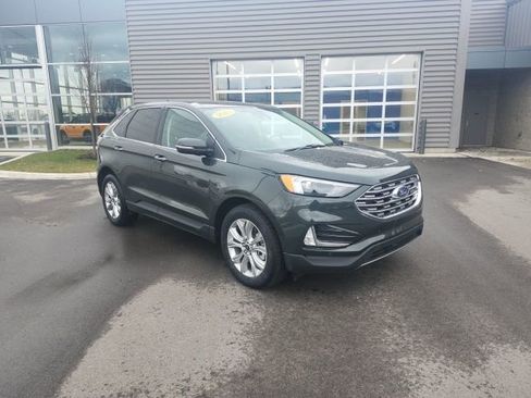 Used 2023 Ford Edge Titanium w/ Class II Trailer Tow Package AWD/4WD image 3