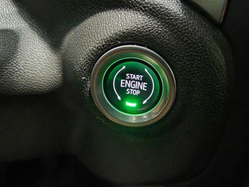 Used 2019 Chevrolet Silverado 1500 LT w/ Texas Edition image 49