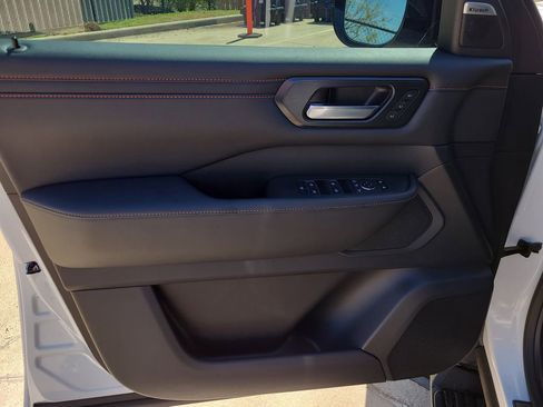 New 2026 Nissan Armada PRO-4X w/ Captain's Chari Seat Package image 17