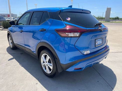 Used 2025 Nissan Kicks Play S FWD image 5