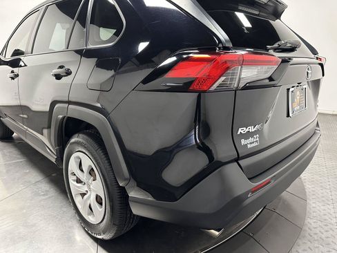 Used 2019 Toyota RAV4 LE w/ All Weather Liner Package AWD/4WD image 9