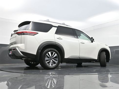 Used 2024 Nissan Pathfinder SL image 33