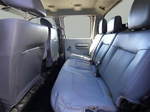 Used 2013 Ford F450 XL w/ Snow Plow Prep Pkg image 15