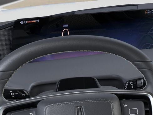 New 2026 Lincoln Navigator L Premier AWD/4WD image 13