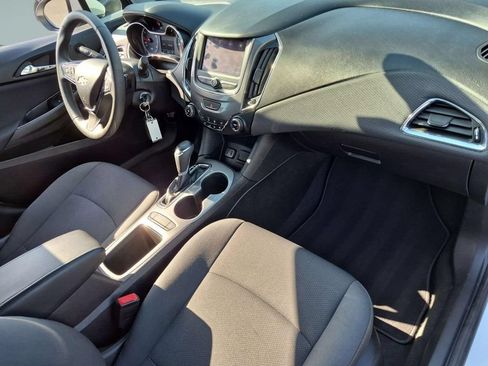 Certified 2019 Chevrolet Cruze LS w/ LS Convenience Package FWD image 29