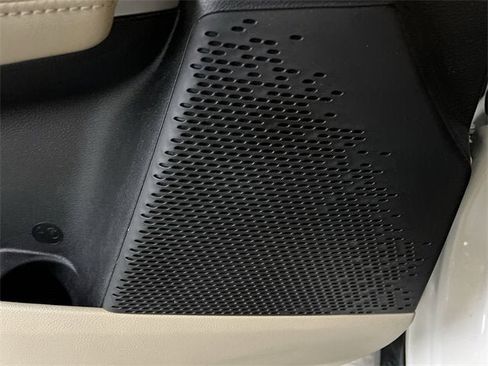 Used 2016 Dodge Journey SE w/ Flexible Seating Group image 22