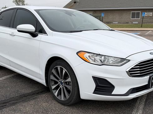 Certified 2019 Ford Fusion SE AWD/4WD image 1