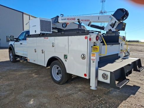 New 2024 Ford F550 4x4 SuperCab Super Duty image 4