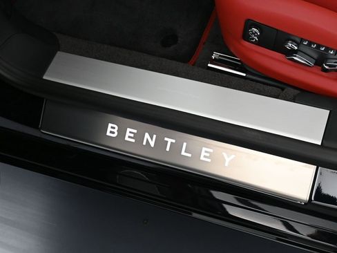 New 2026 Bentley Flying Spur Plug-In Hybrid image 16