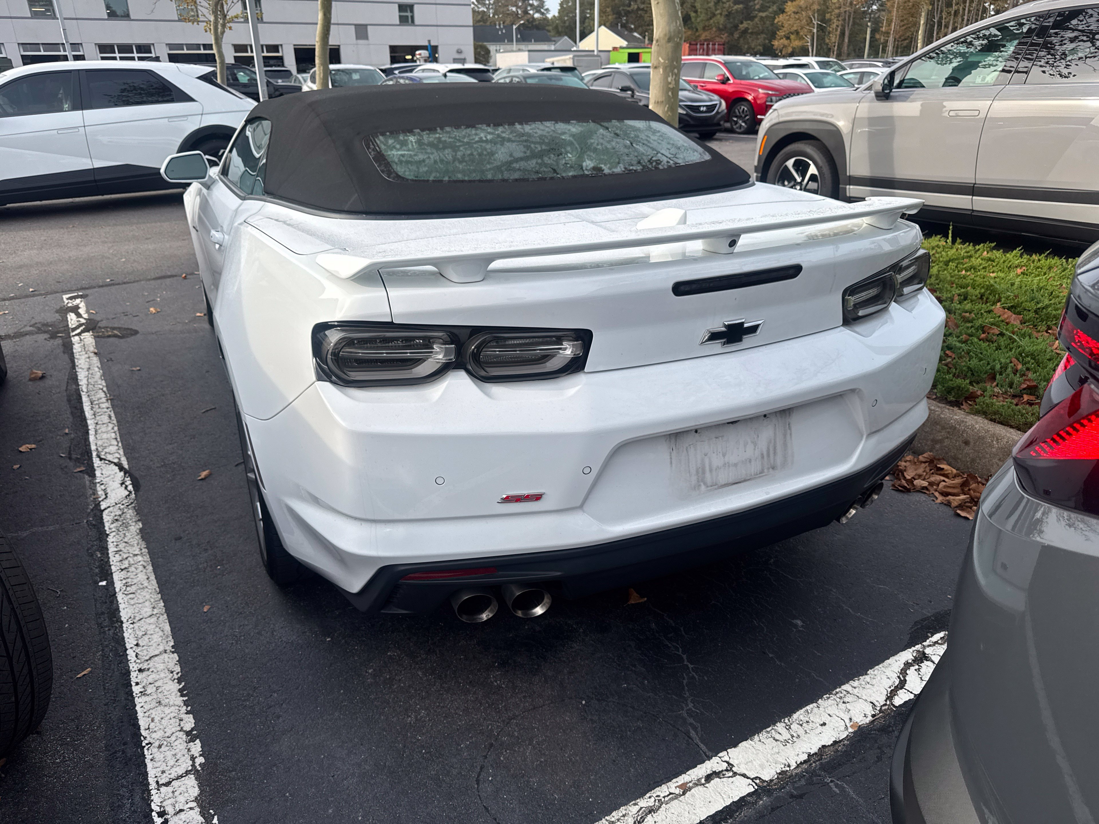 Used 2020 Chevrolet Camaro SS RWD image 8