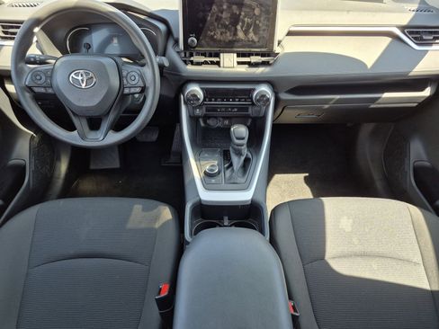 Used 2025 Toyota RAV4 LE image 28