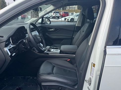 Used 2024 Audi Q7 3.0T Premium Plus image 19