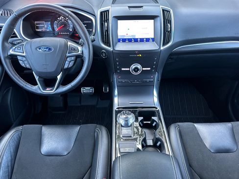 Used 2020 Ford Edge ST image 12