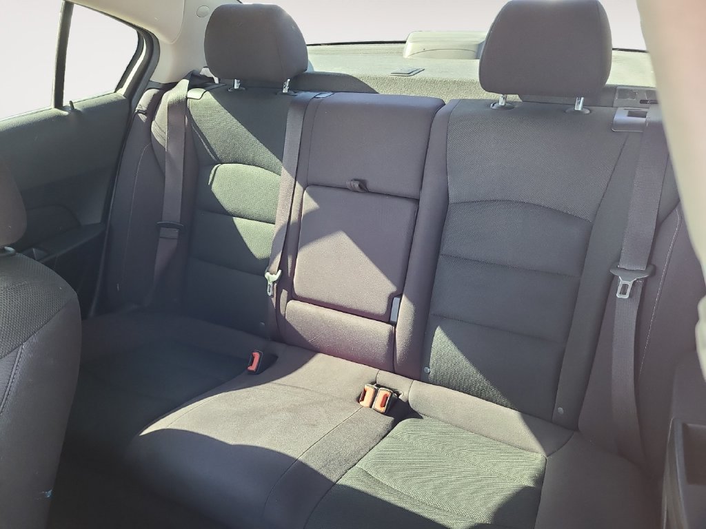 Used 2012 Chevrolet Cruze LT FWD image 13