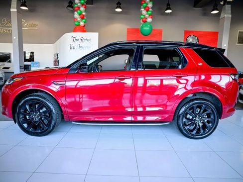 Used 2022 Land Rover Discovery Sport SE R-Dynamic image 8