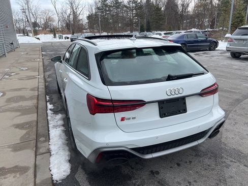 Used 2025 Audi RS 6 performance image 37