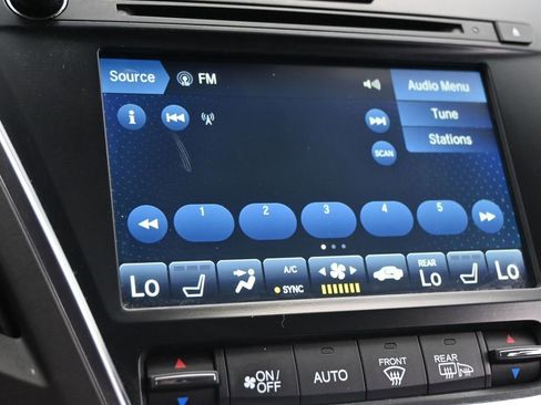 Used 2018 Acura MDX SH-AWD image 17