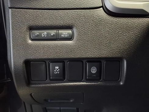 Used 2023 Nissan Murano S AWD/4WD image 19