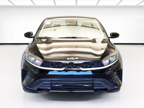 Used 2024 Kia Forte LXS image 2