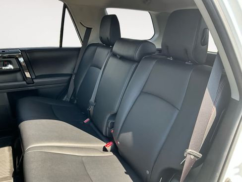 Used 2019 Toyota 4Runner TRD Off-Road Premium AWD/4WD image 13
