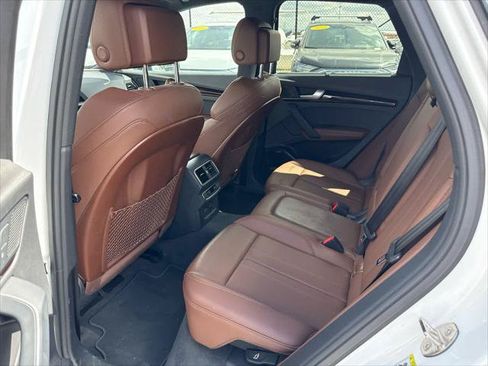 Used 2019 Audi Q5 2.0T Premium Plus w/ Premium Plus Package AWD/4WD image 6