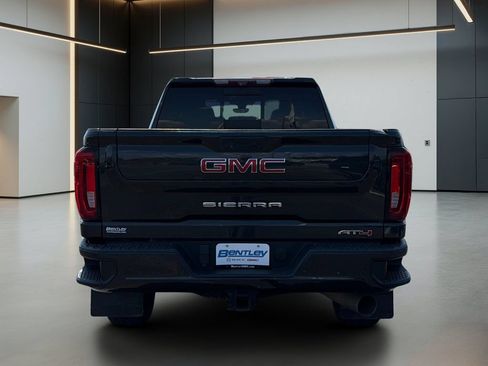 Used 2020 GMC Sierra 2500 AT4 w/ AT4 Premium Package AWD/4WD image 5
