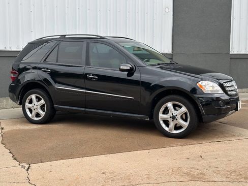 Used 2008 Mercedes-Benz ML 320 4MATIC w/ P1 Pkg image 20