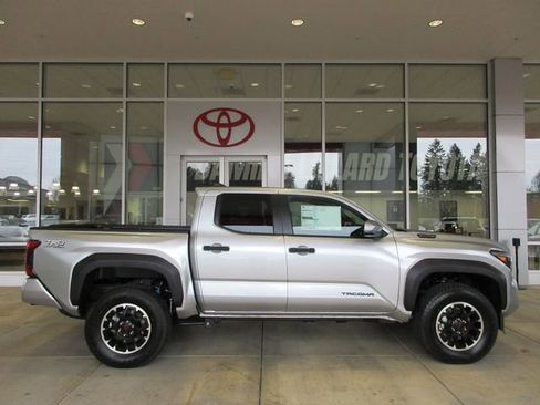 New 2025 Toyota Tacoma TRD Off-Road image 3