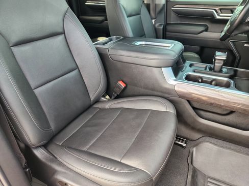 Used 2022 Chevrolet Silverado 1500 LTZ AWD/4WD image 15