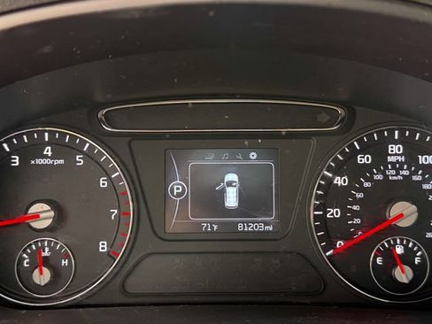 Used 2017 Kia Sorento LX FWD image 9
