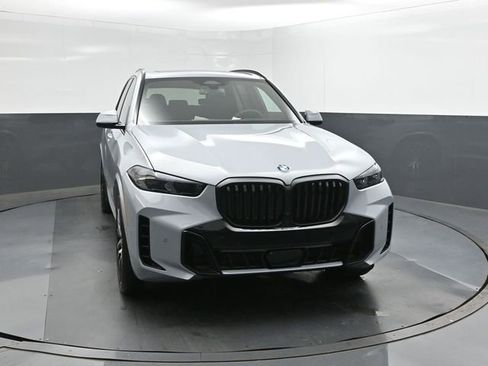 New 2026 BMW X5 sDrive40i w/ Executive Package RWD image 17