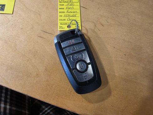 Used 2020 Ford Fusion Titanium AWD/4WD image 10