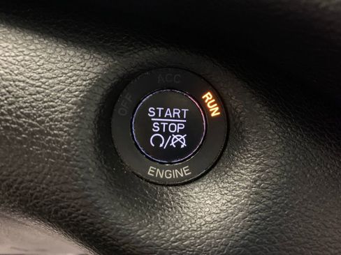 Used 2014 Jeep Cherokee Limited w/ Technology Group image 24