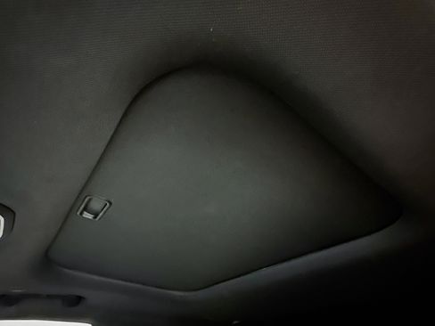 Used 2023 Jeep Grand Cherokee L Laredo image 25