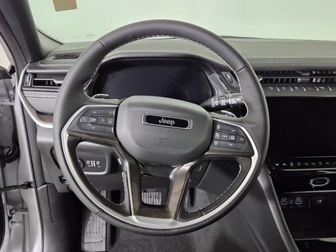 New 2026 Jeep Grand Cherokee Limited Reserve image 15