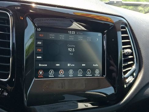 Used 2021 Jeep Compass Latitude w/ Sun and Sound Group AWD/4WD image 24
