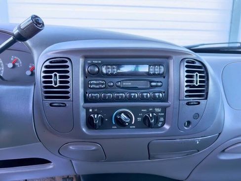 Used 1998 Ford F150 4x4 Regular Cab image 14