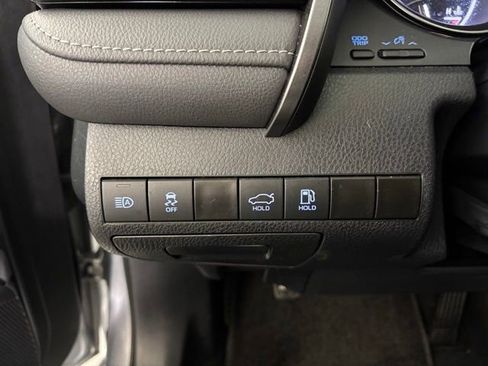 Used 2024 Toyota Camry SE image 22