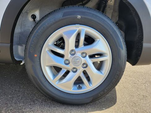 New 2026 Hyundai Venue SE image 30