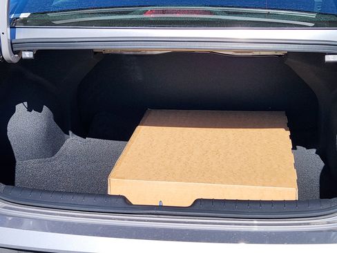 New 2025 Hyundai Elantra Sport image 12